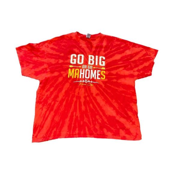 Kansas City Chiefs Patrick Mahomes “Go Big or Go Mahomes” Bleached Tee - Picture 1 of 4